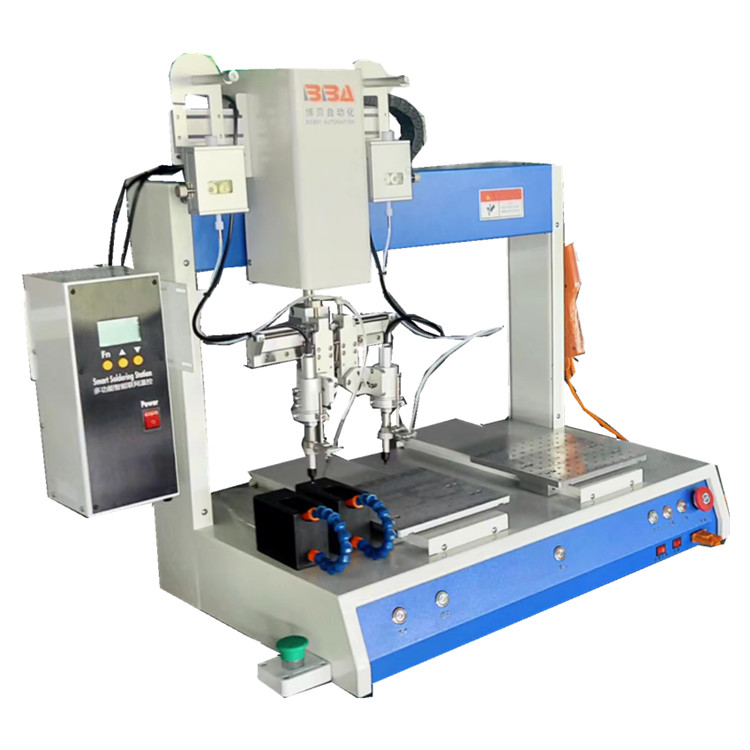 Hệ thống cho ăn bằng thiếc k&eacute;p