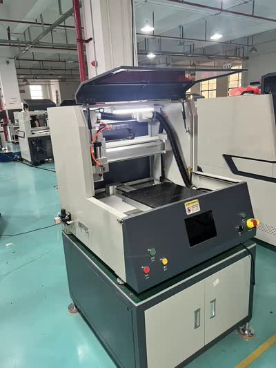 Resized_400x533_5431732082333_.Pic